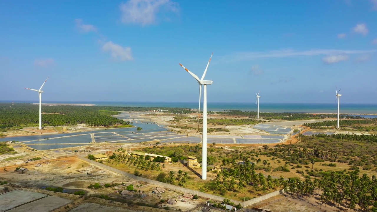 俯瞰斯里兰卡的风车农场视频下载