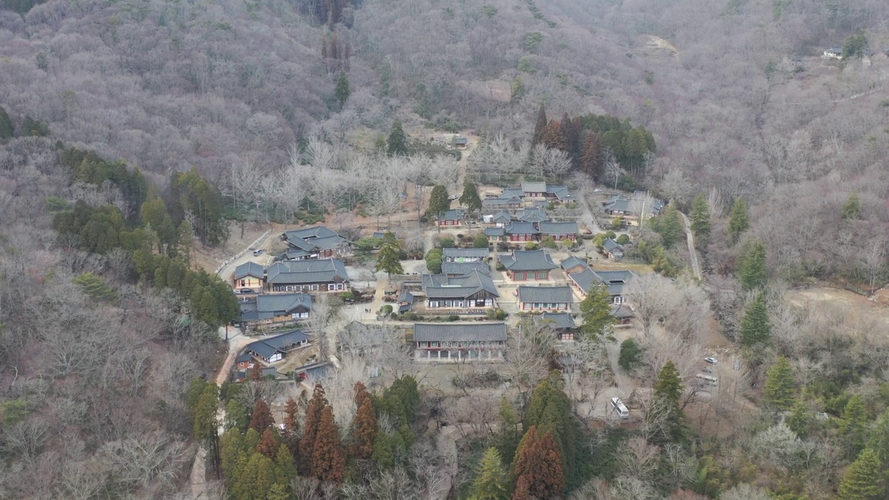 韩国全罗南道求礼郡化音寺全景和自然风光视频素材