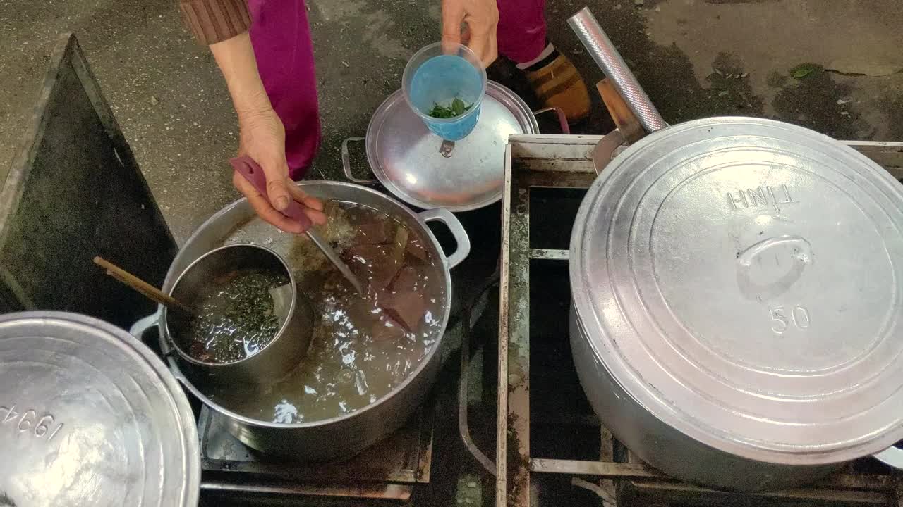 越南血饼和粥，稀饭视频下载