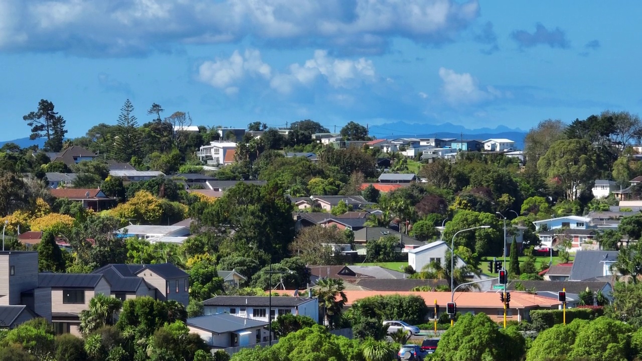 鸟瞰图，一个社区在奥克兰，新西兰视频素材