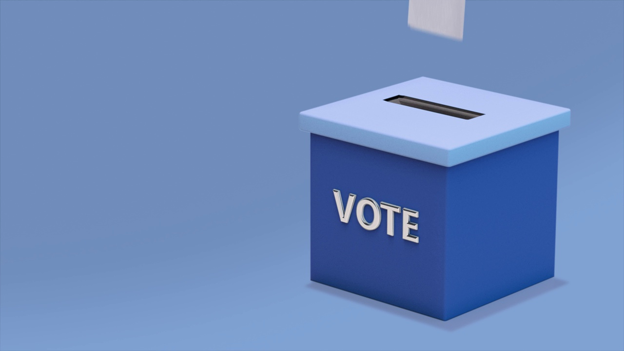循环录像。在蓝色背景的蓝色投票箱里飞来飞去的选票。投票箱里的选票。3 d渲染。概念:政治，选择，全民公决，民主，共和，思想，在线视频下载