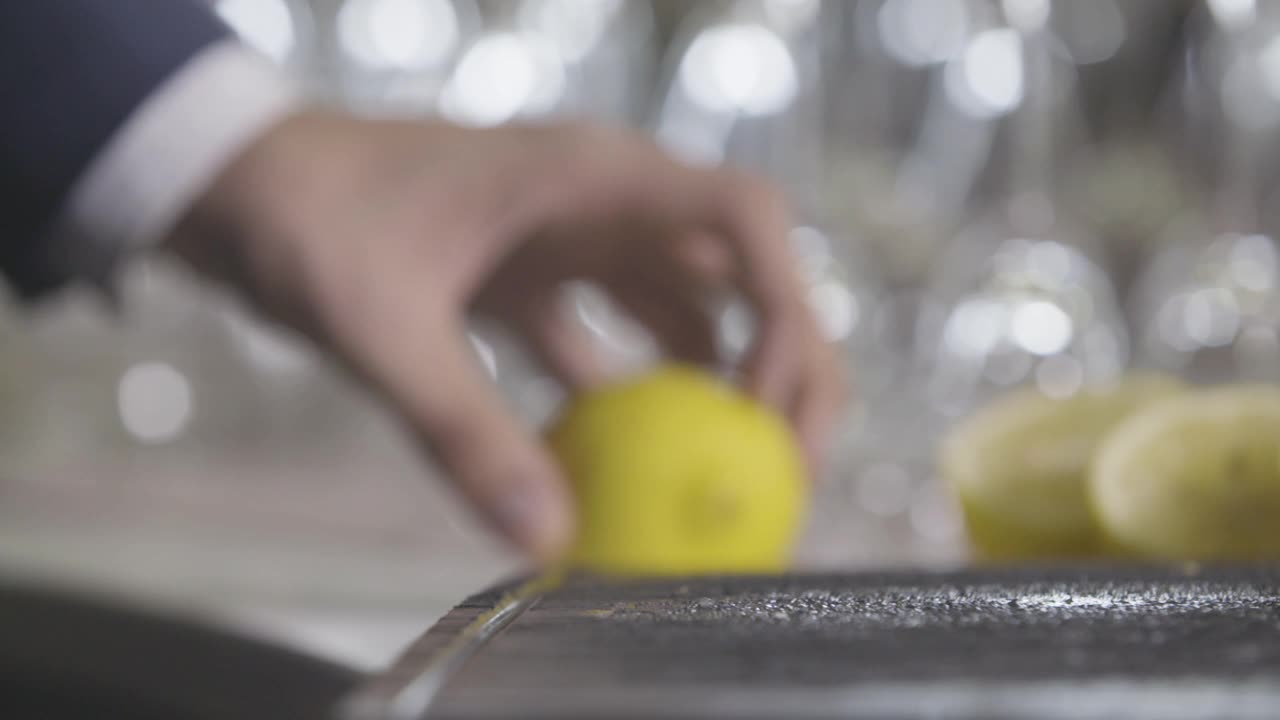 Lemon-cutting保视频下载