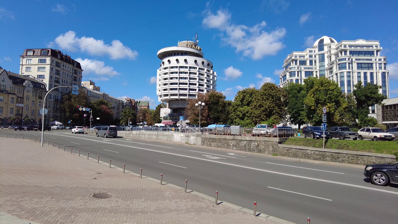 道路交通-基辅-乌卡里纳-第7部分视频素材
