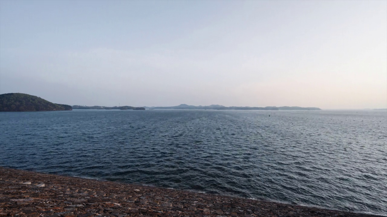 南湾湖水库的4K延时景观摄影视频素材