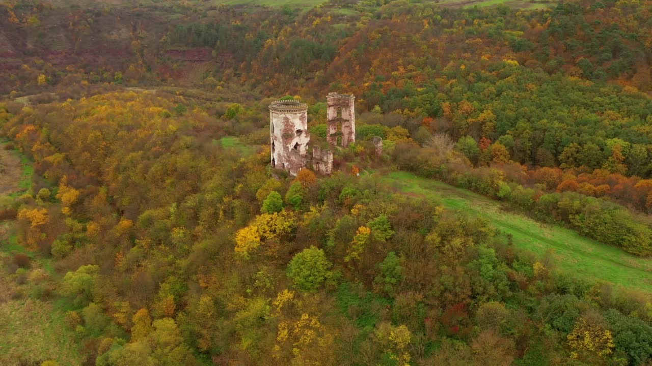 Chervonograd城堡的废墟塔(casstrum rubrum)。视频素材