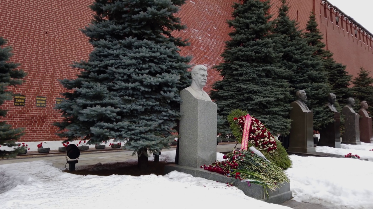 苏联和俄罗斯著名历史人物的坟墓埋葬在克里姆林宫视频下载
