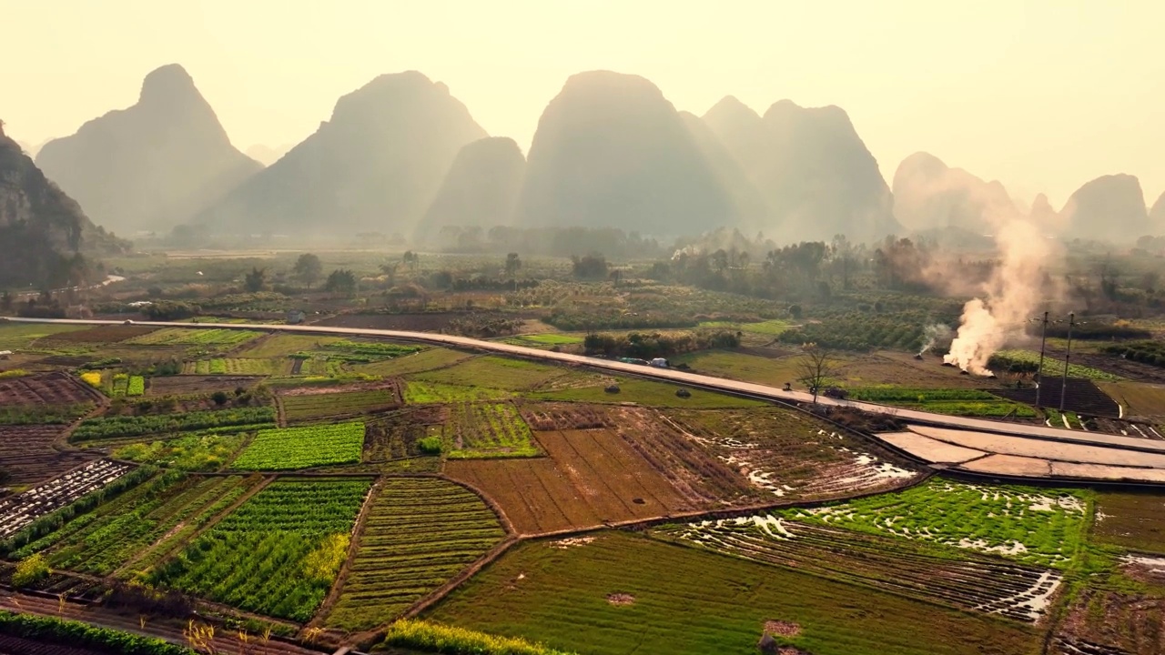 空中乡村空中风景，桂林，中国视频素材