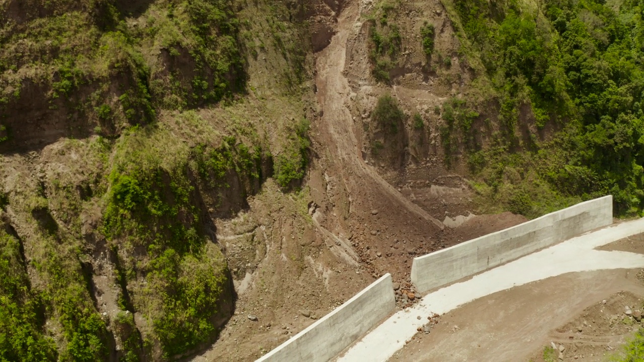 Anti-landslide具体障碍。Camiguin菲律宾视频素材