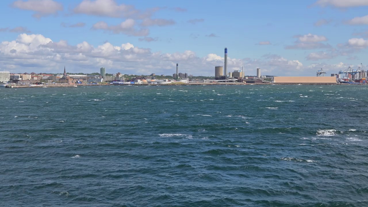 从渡轮上看，赫尔辛堡，欧瑞松，波罗的海，斯肯，瑞典视频素材