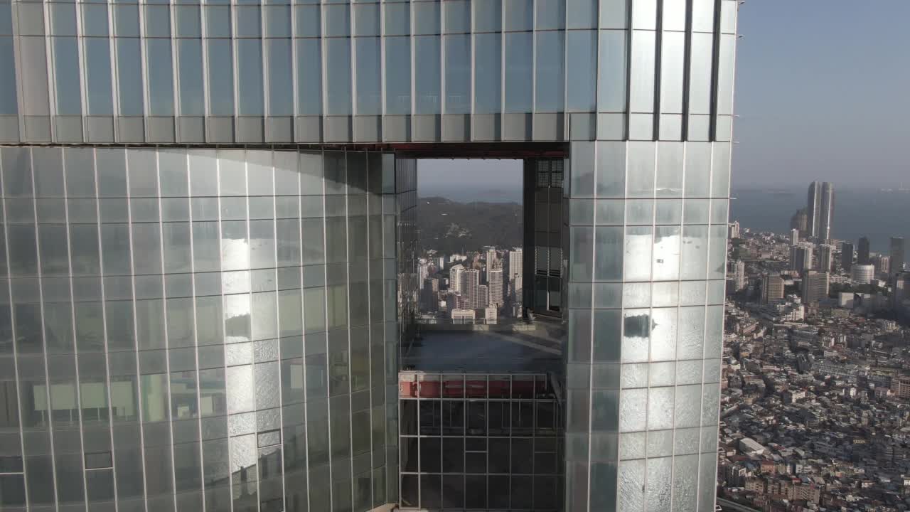2022年4月8日，福建厦门:绿发时代广场大厦视频素材