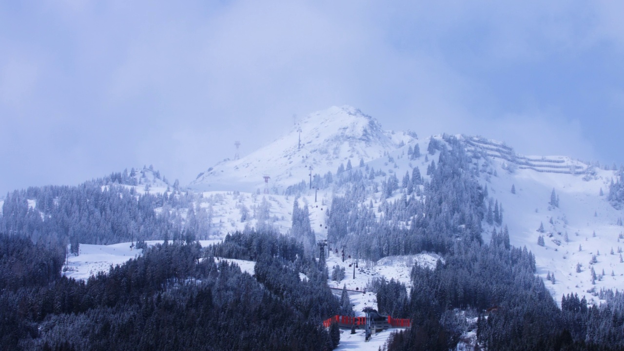 冬天的奥地利阿尔卑斯山脉视频下载