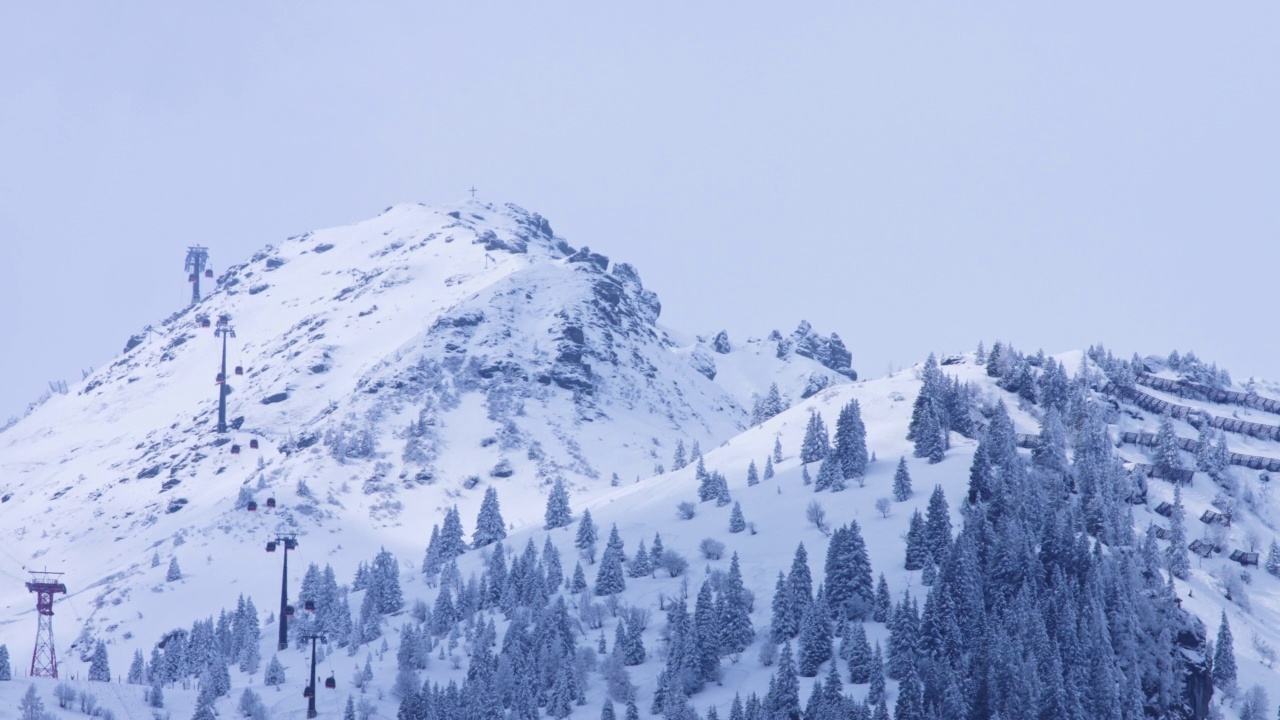 冬天的奥地利阿尔卑斯山脉视频素材