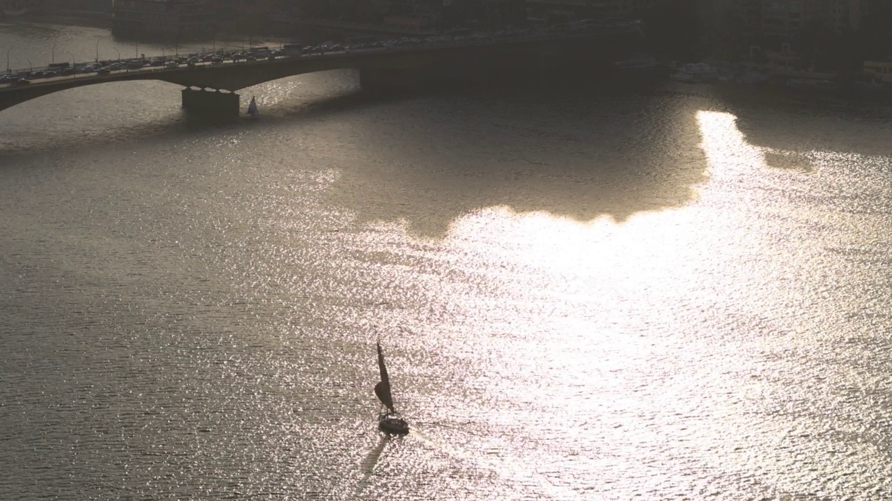 尼罗河上的帆船，开罗，埃及视频下载