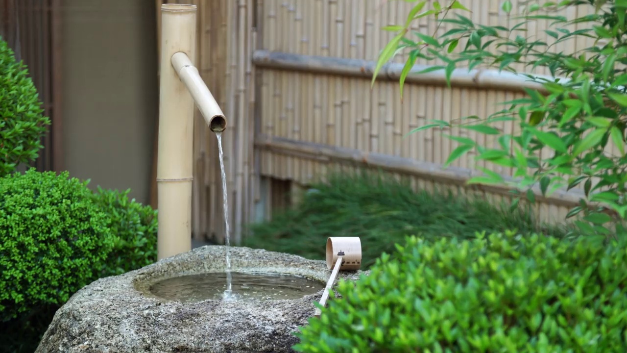 庭院竹饮喷泉/日本视频下载