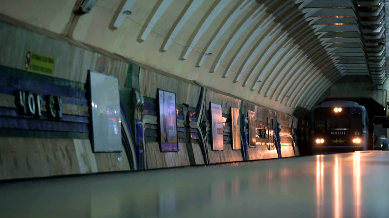 欧洲地铁车站视频下载