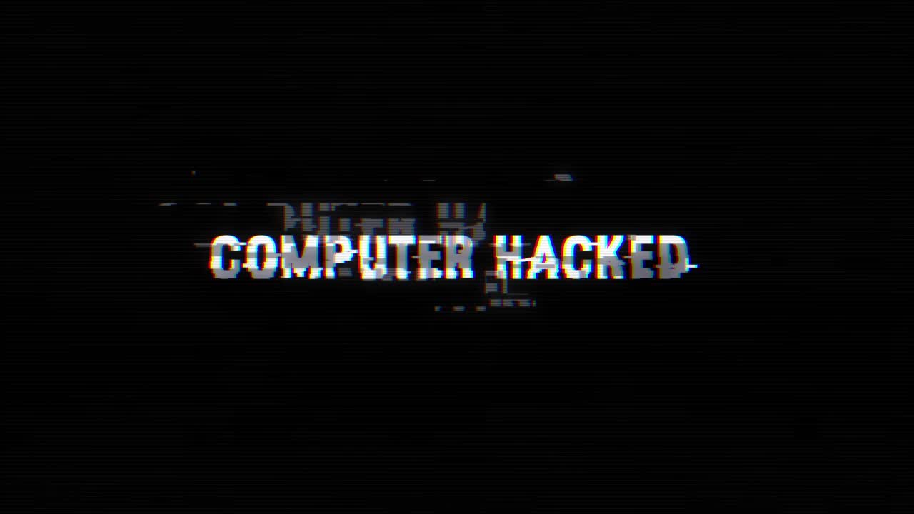计算机黑客警告信息与计算机黑客故障和噪音背景视频素材