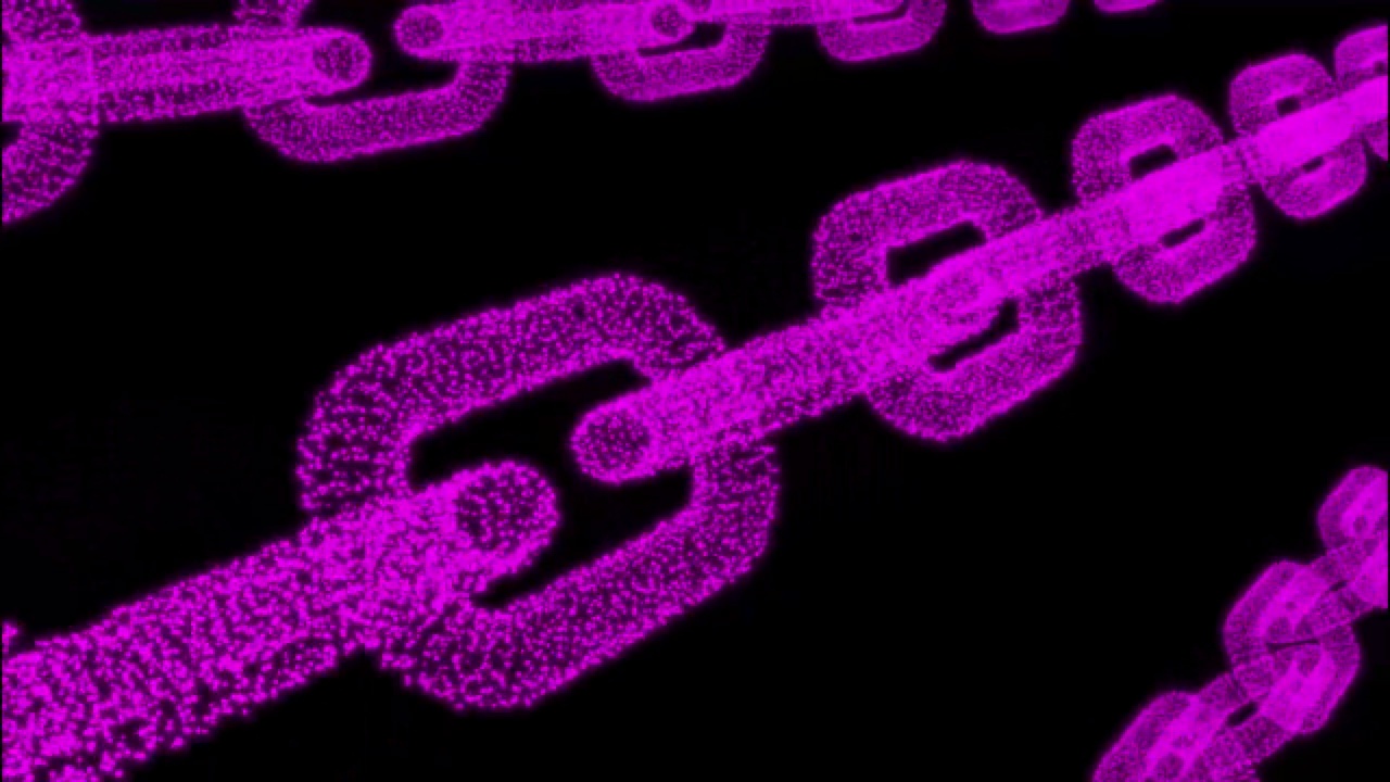 区块链数据处理过程动画。黑色背景上的连通紫色粒子链。网络连接。加密货币全球网络安全概念视频下载