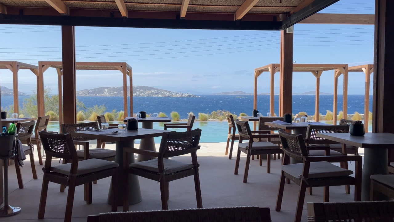 米科诺斯餐厅的海景视频下载