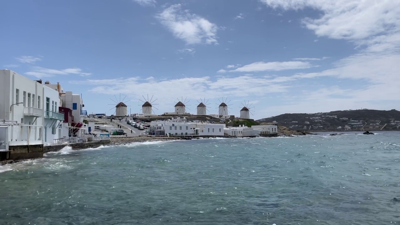 米科诺斯岛的风车和寒冷的气氛视频下载
