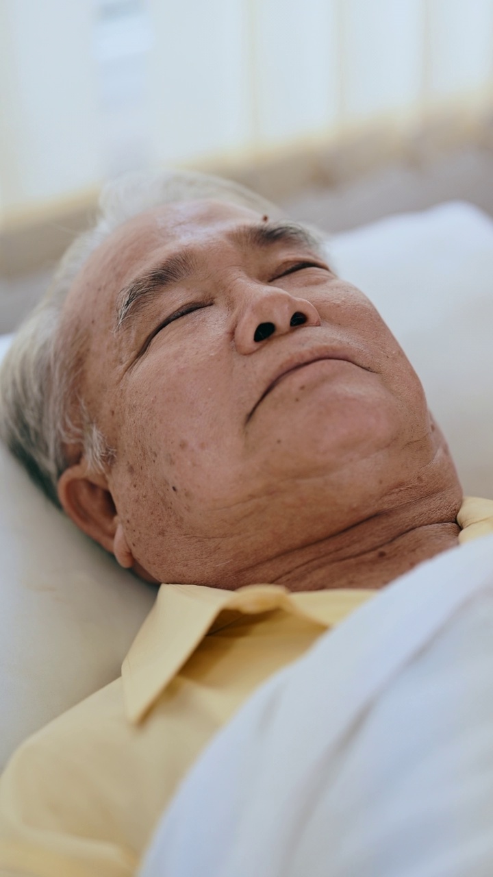 住院老年患者视频素材