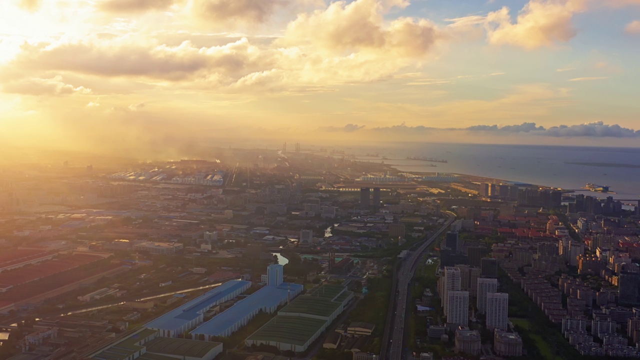 鸟瞰上海吴淞码头，中国视频素材