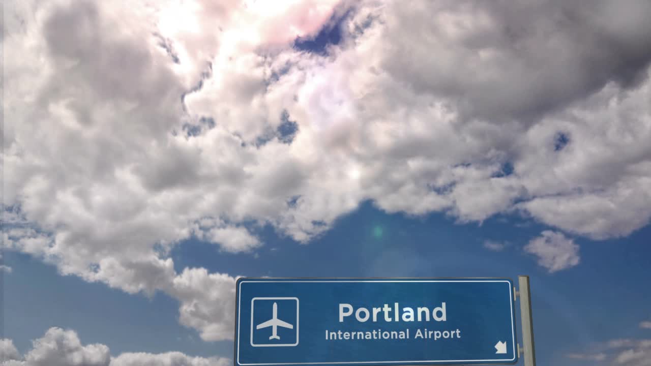 飞机降落在美国俄勒冈州波特兰机场视频素材
