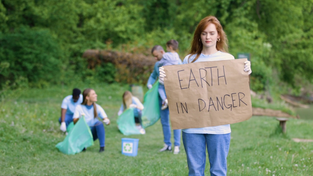 “地球危险了!”视频下载