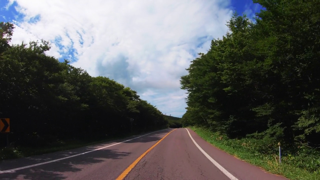 ▽夏天的风景=在汉拿山/济州岛海拔1100度的国道上行驶视频下载