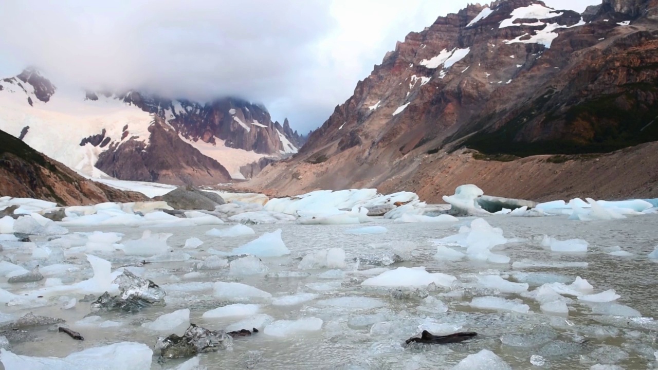 塞罗·托瑞和拉古纳·托瑞的冰山视频素材