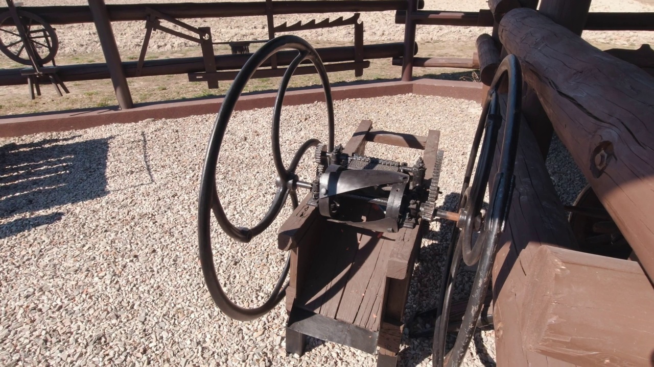 老式农用木机视频素材