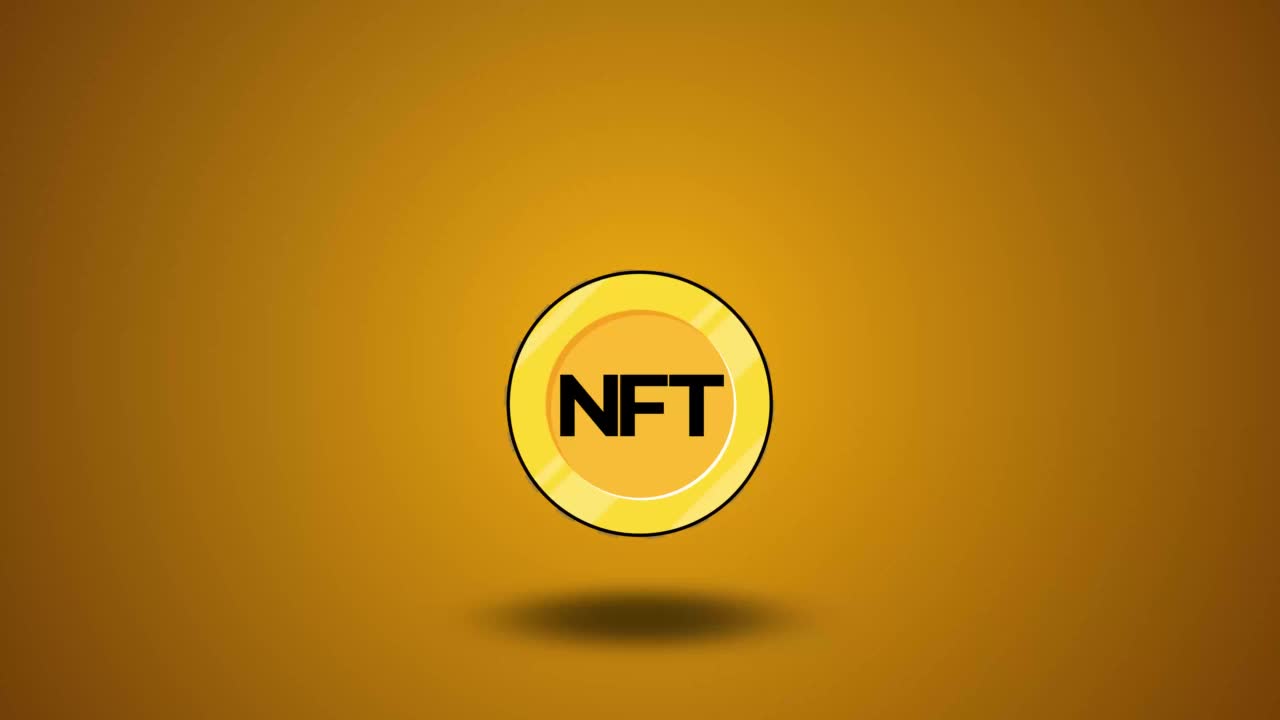 旋转NFT金币动画。故障的效果。加密货币和区块链概念视频下载