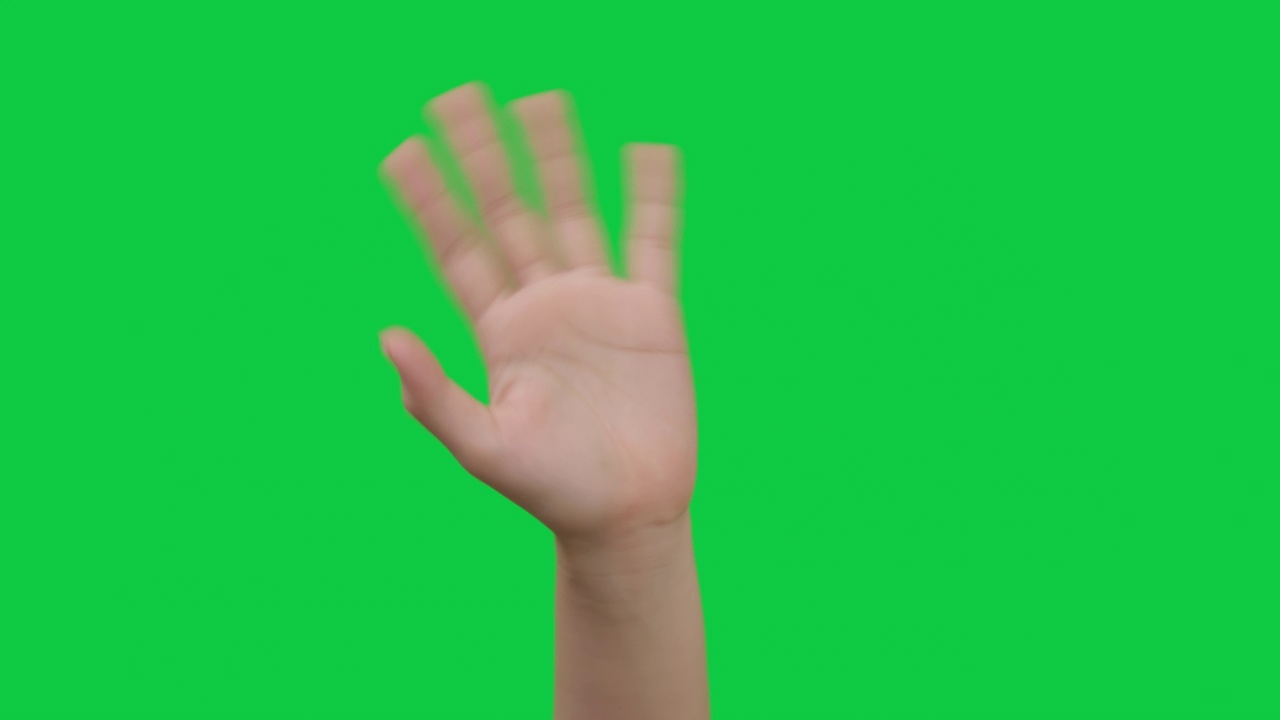 肢体语言，女人挥手说你好或再见绿色的问候视频下载