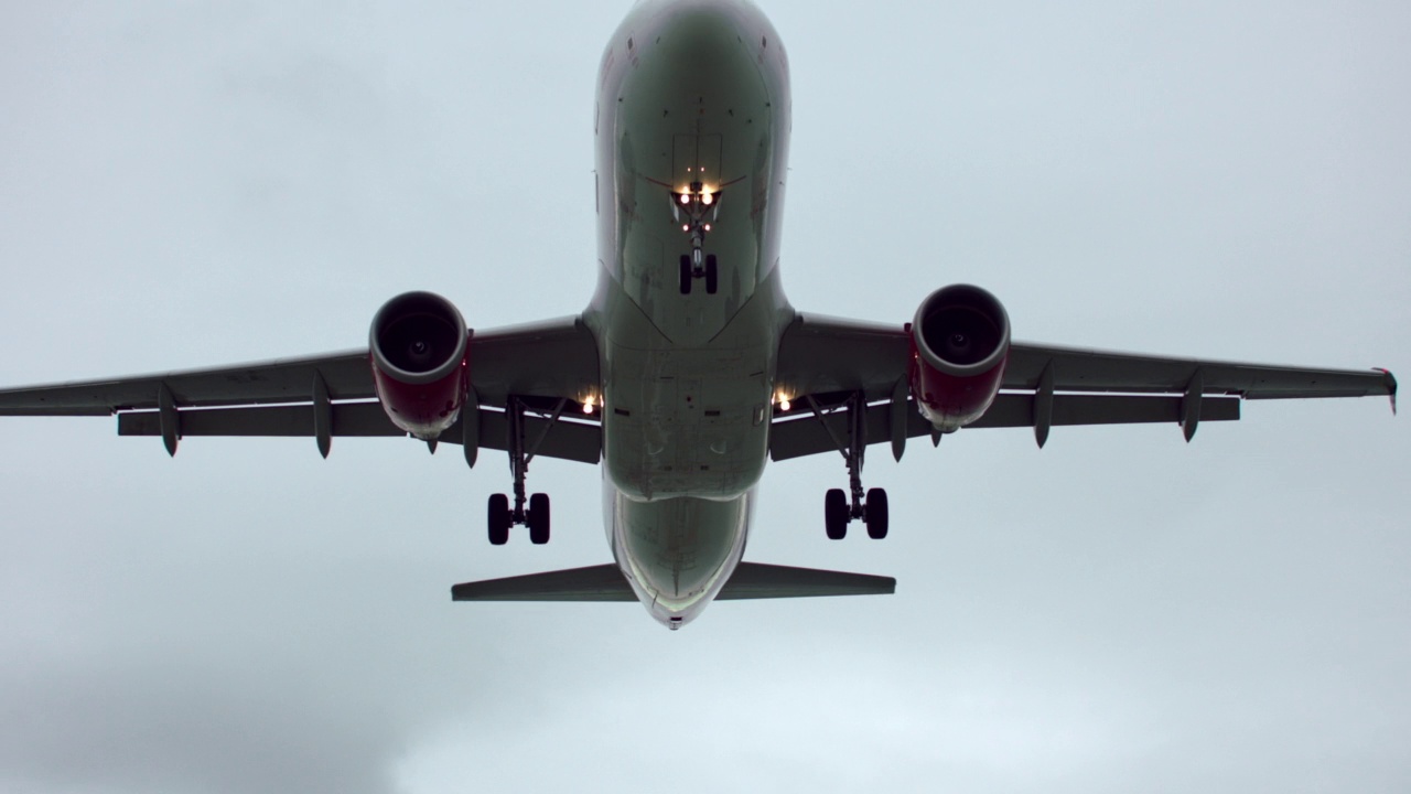 空客A319在旧金山降落视频素材