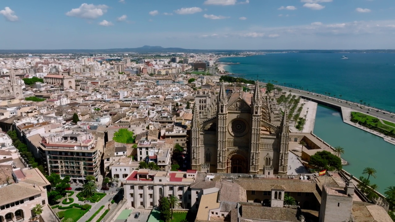西班牙马略卡帕尔马的中世纪哥特式大教堂视频下载