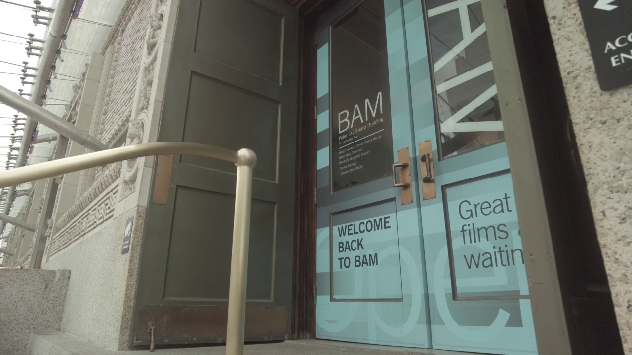 布鲁克林音乐学院(BAM)彼得·杰伊·夏普大楼视频下载
