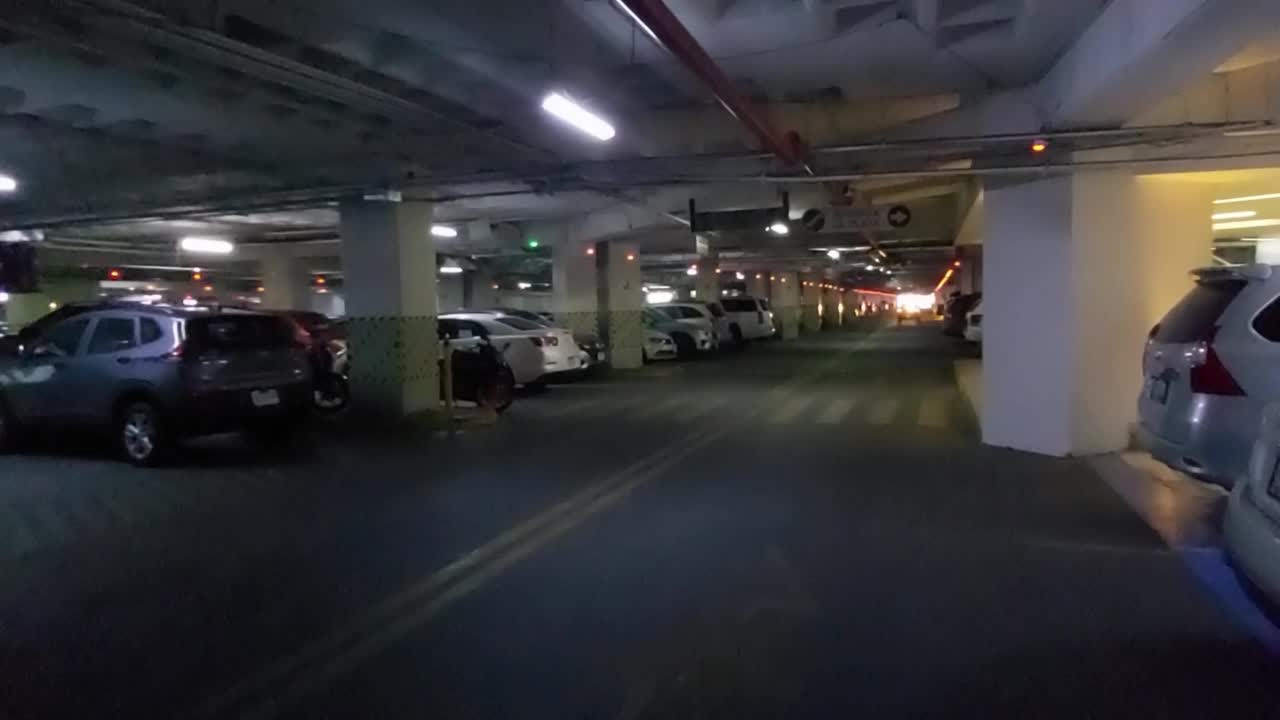 大型地下停车场视频素材