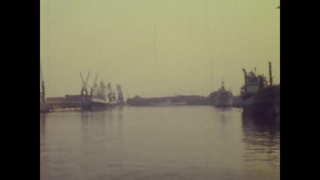 1978年，威尼斯泻湖从海而来视频素材