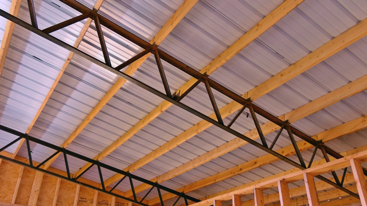 一种用于建造仓储仓库的大型钢架屋顶视频下载