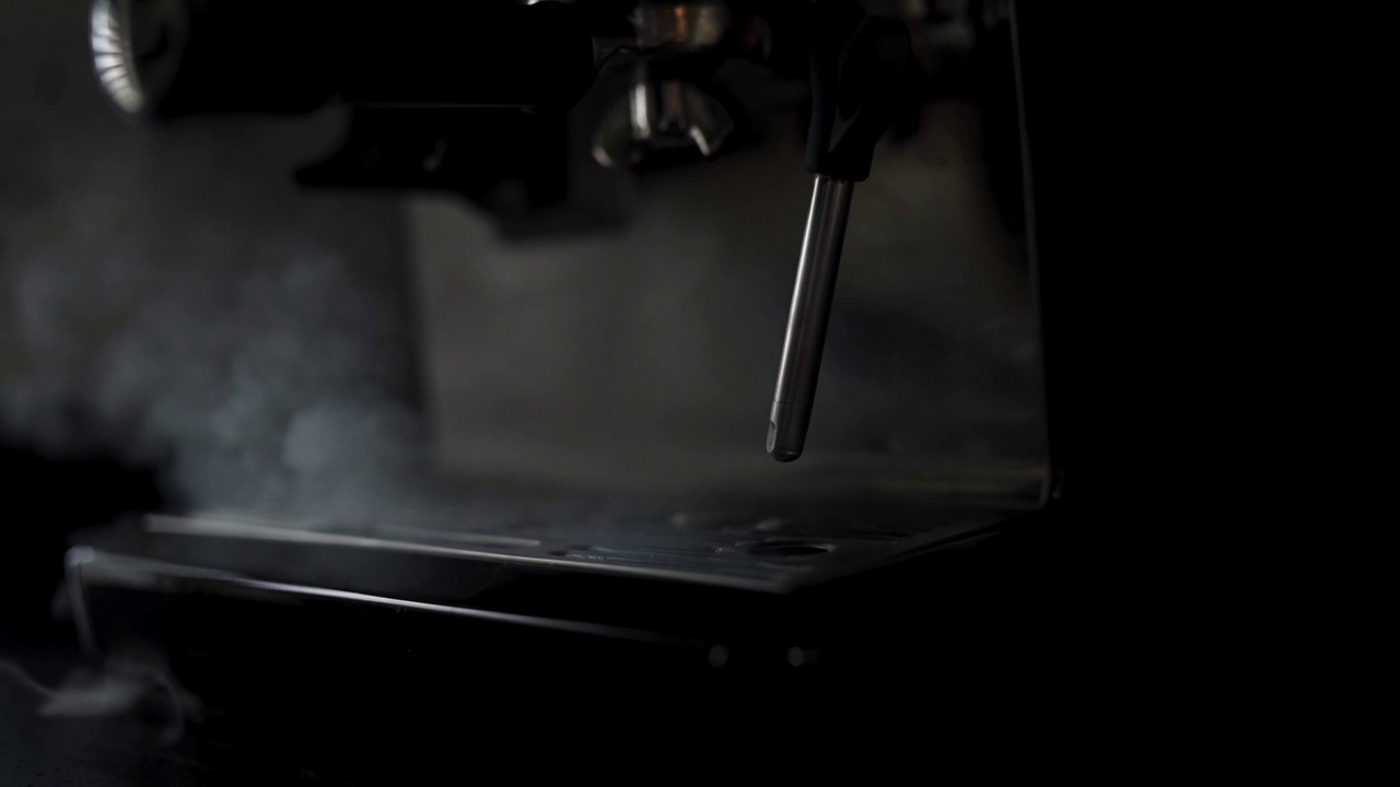 咖啡机蒸汽视频素材