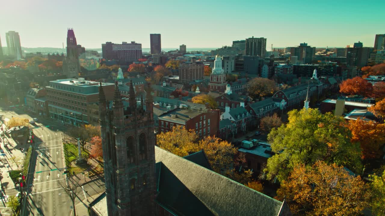 耶鲁大学校园在纽黑文，康涅狄格州的升天鸟瞰图视频素材