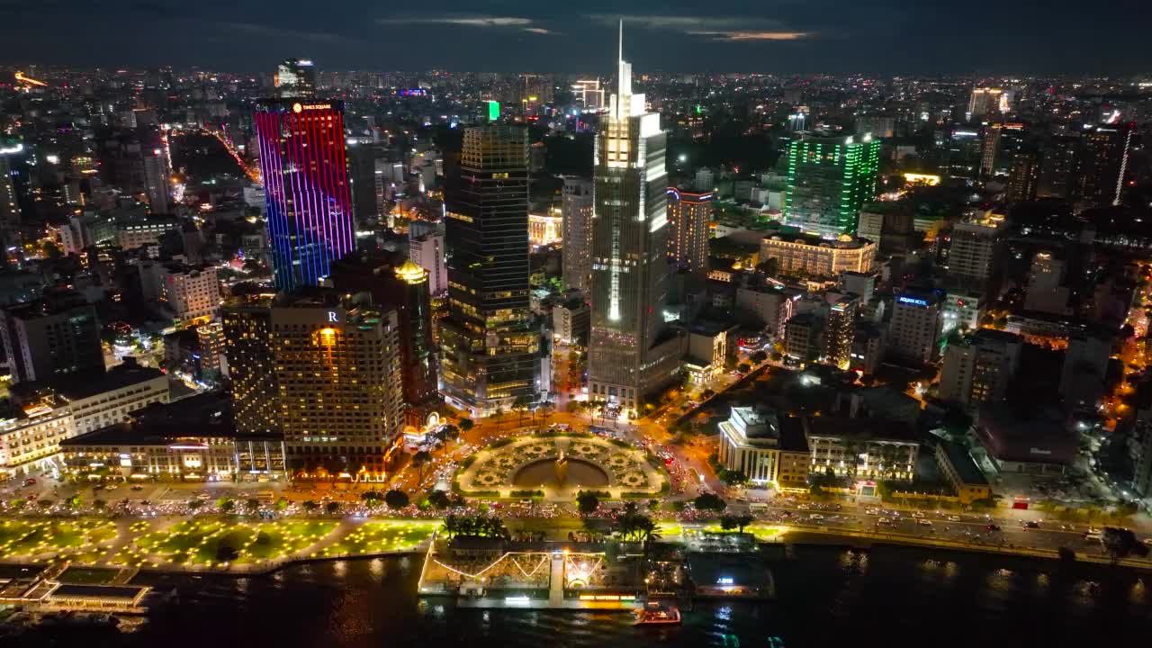 越南-胡志明市的夜晚-鸟瞰图-无人机4K 60fps视频下载