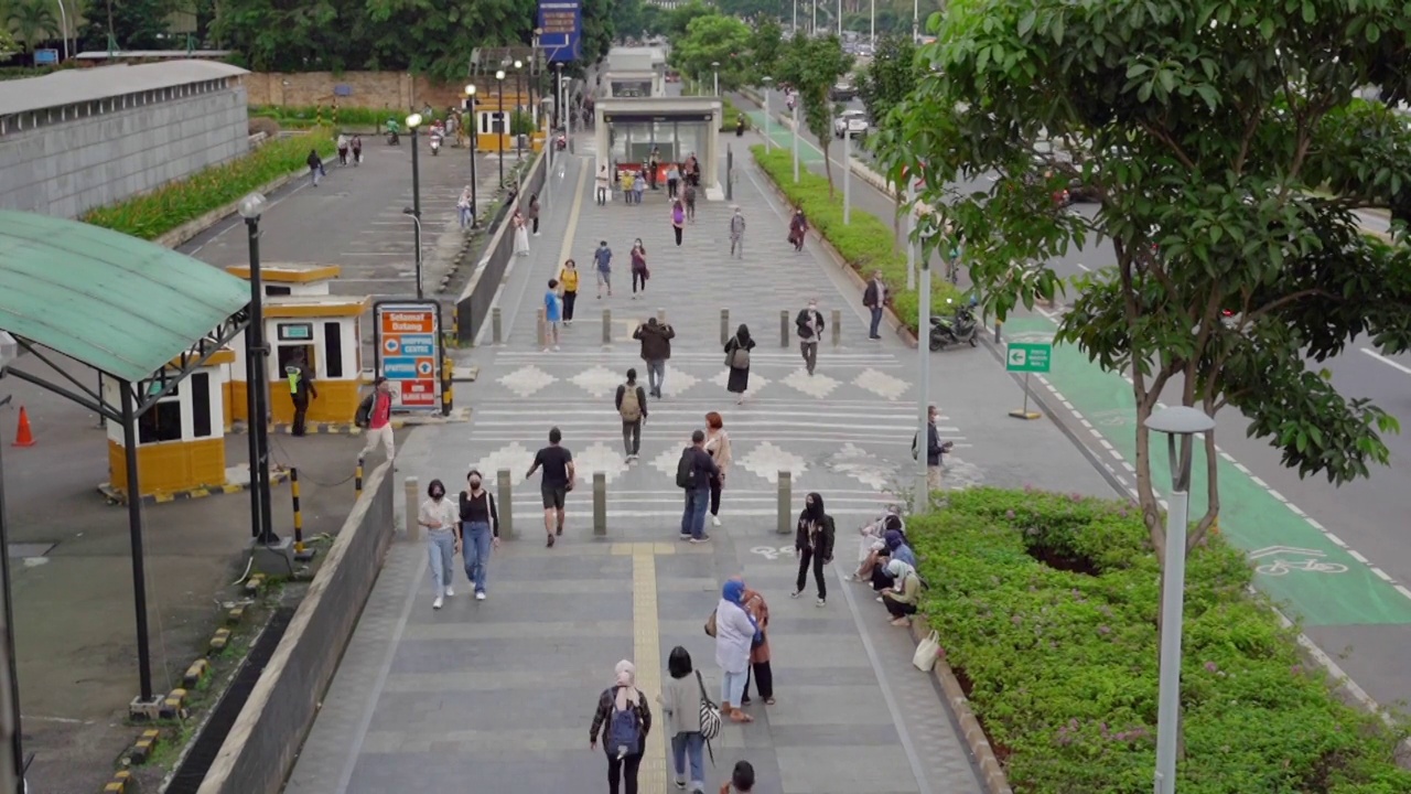 亚洲大城市的人行道视频素材