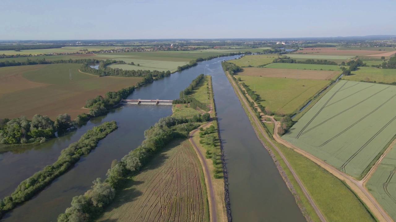 河上的水坝Saône，勃艮第，法国视频素材
