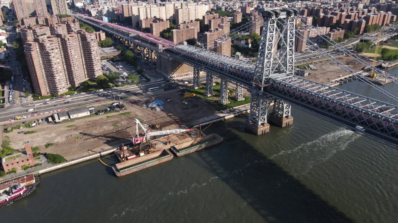 鸟瞰纽约威廉斯堡大桥视频素材