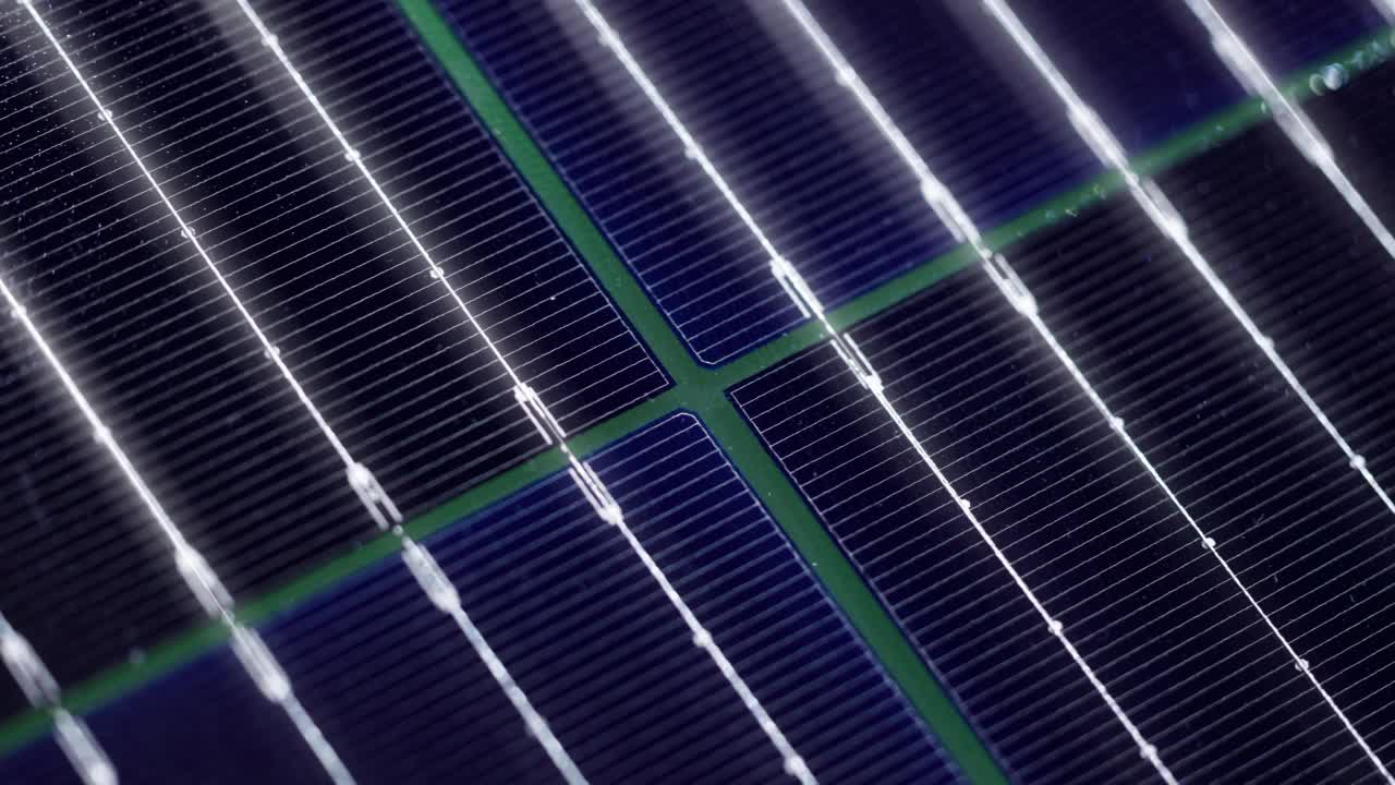 太阳能电池板特写，光伏电池板的细节，太阳能电池板的纹理。动画4 k视频下载