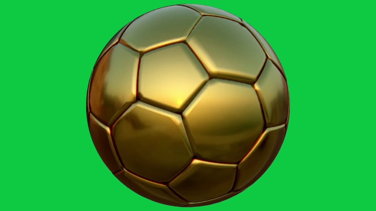 金色足球旋转在绿色背景。3D渲染视频视频下载