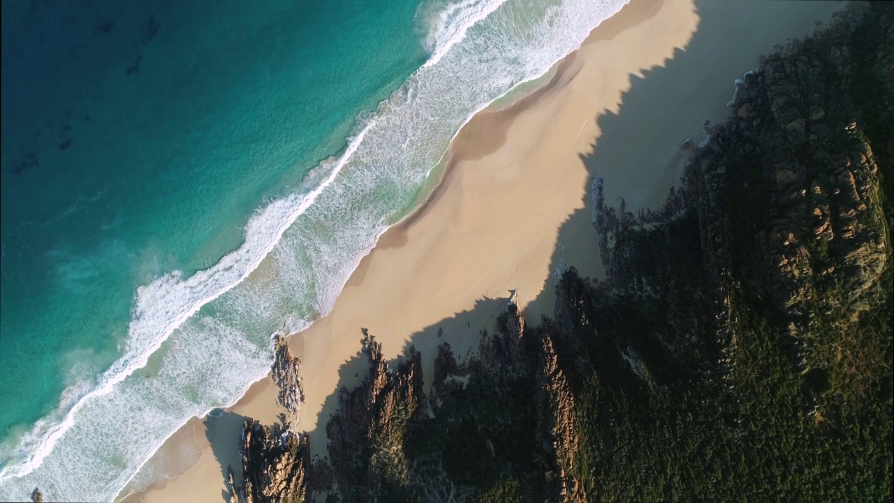 澳大利亚西部的Injidup海滩鸟瞰图-无人机4K -股票视频视频素材