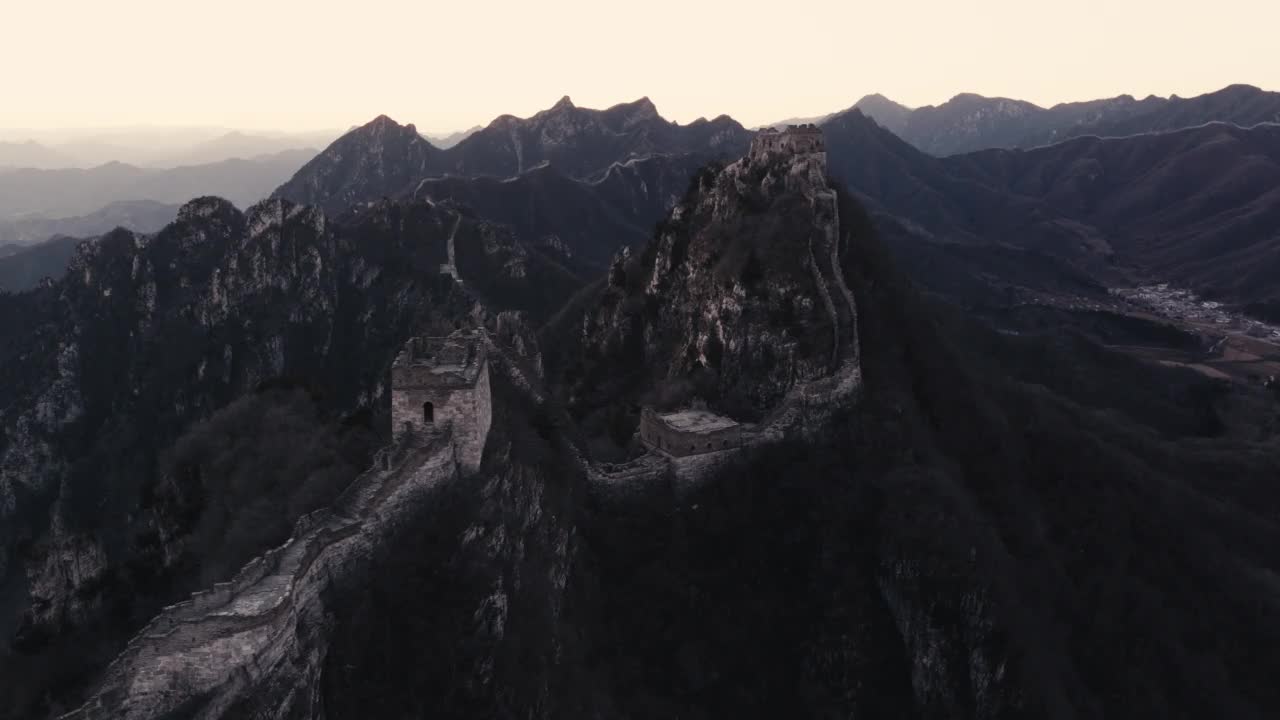 北京著名的箭口长城鸟瞰图视频素材