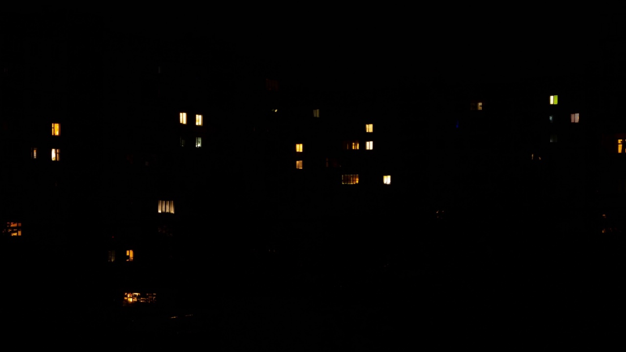 黑夜的窗户视频素材