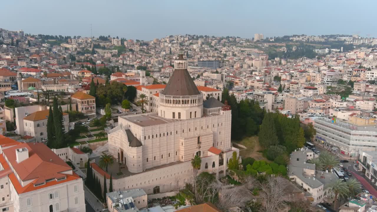 以色列拿撒勒天使报喜教堂的鸟瞰图视频下载